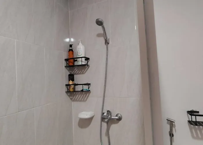 Resort One Bedroom Units Near Mactan Airport Free Wifi With Pool And Gym Lapu-Lapu City