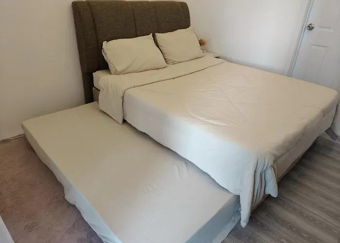 One Bedroom Units Near Mactan Airport Free Wifi With Pool And Gym Resort *